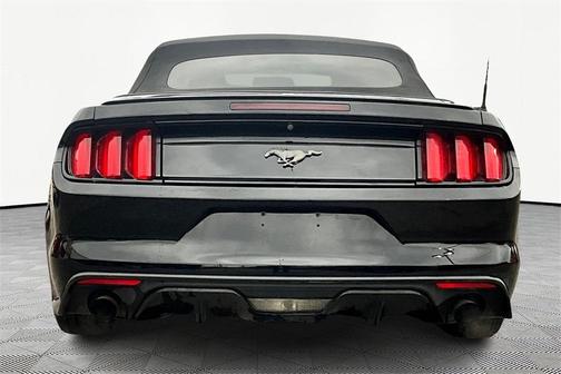 2017 Ford Mustang EcoBoost Premium