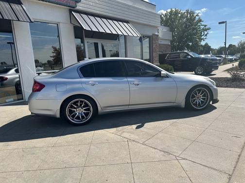 2013 INFINITI G37x Base