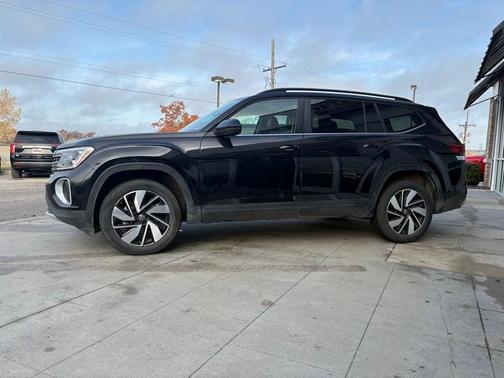 2025 Volkswagen Atlas 2.0T SE