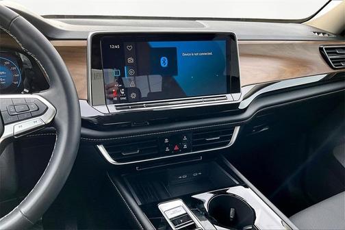 2025 Volkswagen Atlas 2.0T SE