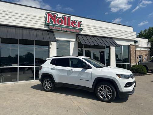 2022 Jeep Compass Latitude Lux
