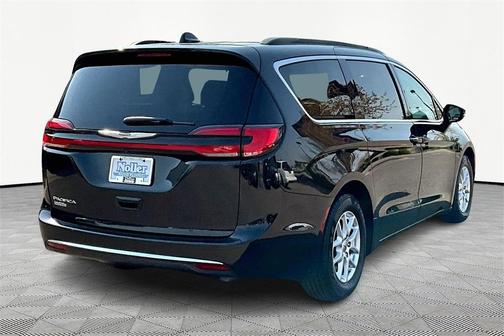 2022 Chrysler Pacifica Touring-L