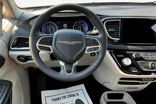 2022 Chrysler Pacifica Touring-L