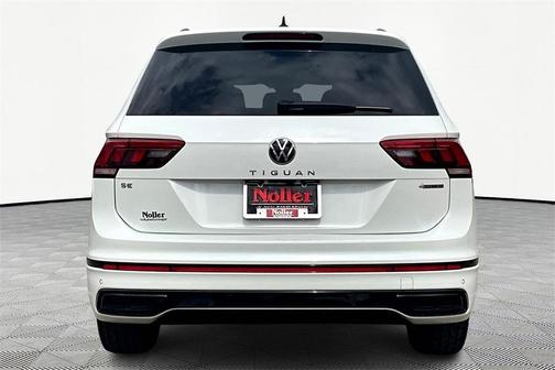 2022 Volkswagen Tiguan 2.0T SE R-Line Black