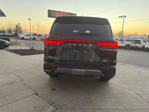 2024 Lexus LX 600 Luxury