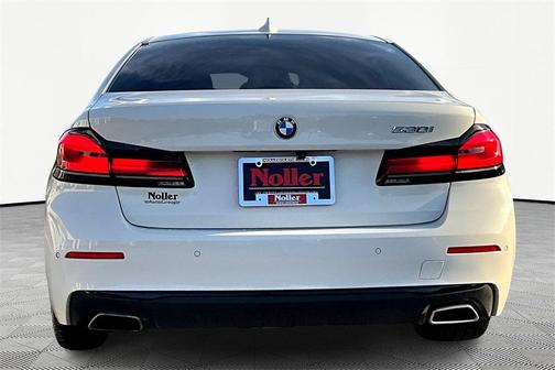 2022 BMW 530 i