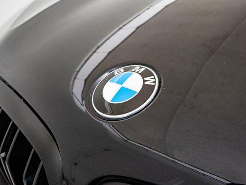 Carbon Black Metallic 2024 BMW X6 M60i