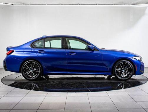 2023 BMW 330 xDrive