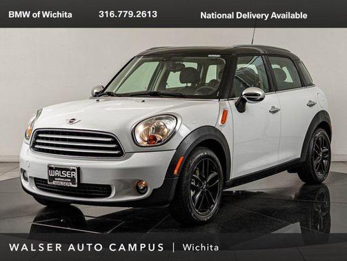 Light White 2014 MINI Countryman Cooper