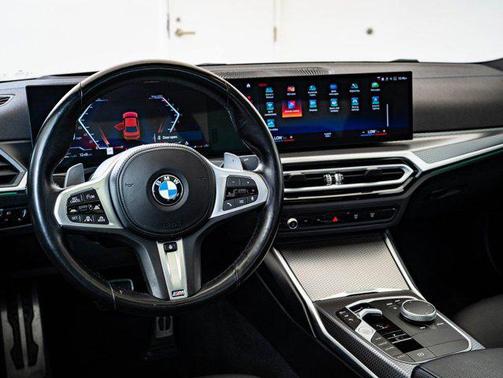 Melbourne Red Metallic 2023 BMW M340 i