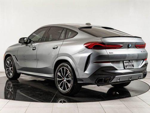 Skyscraper Grey Metallic 2024 BMW X6 M60i