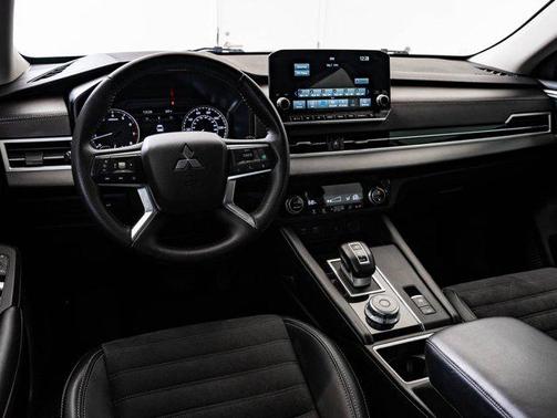 2024 Mitsubishi Outlander SE 2.5 2WD