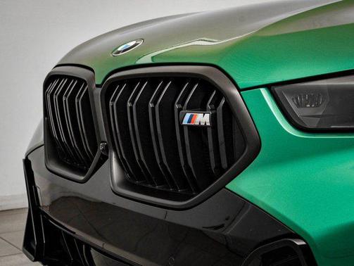 2024 BMW X6 M60i