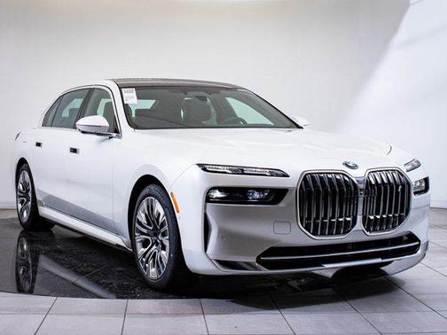 2025 BMW i7 eDrive50