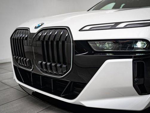 2025 BMW i7 xDrive60