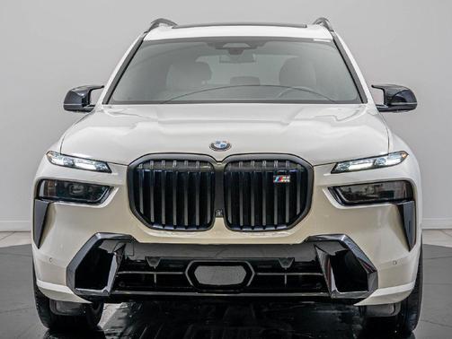 Alpine White 2024 BMW X7 M60i