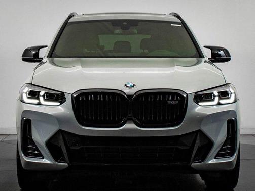 2024 BMW X3 M40i