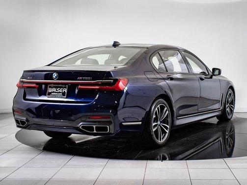 2022 BMW M760 xDrive