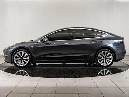Gray 2019 Tesla Model 3 Long Range