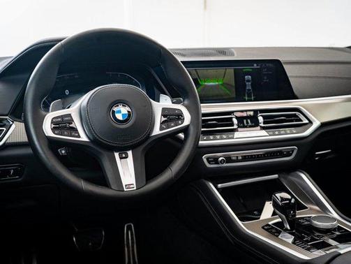 2022 BMW X6 xDrive40i