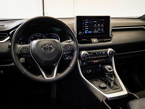 2023 Toyota RAV4 Hybrid SE