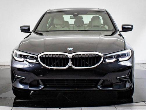 2022 BMW 330 xDrive