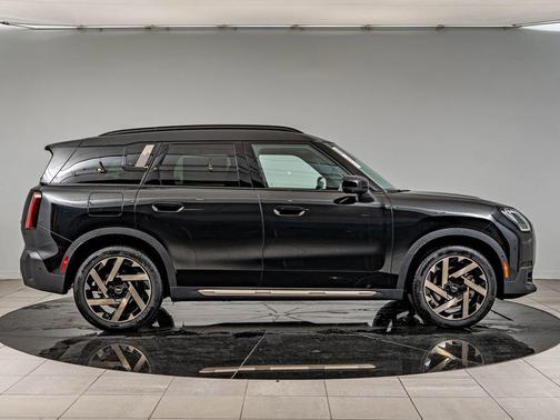 Midnight Black Ii 2027 MINI Countryman Cooper S ALL4