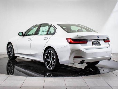 2025 BMW 330 i xDrive