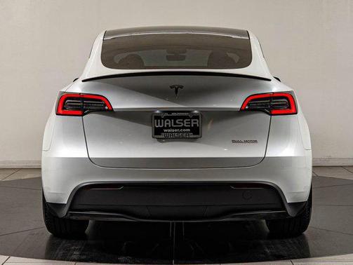 2023 Tesla Model Y Performance Dual Motor All-Wheel Drive