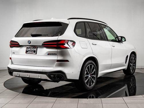 2026 BMW X5 M60i