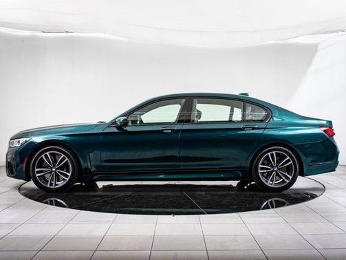 2022 BMW 750 i xDrive