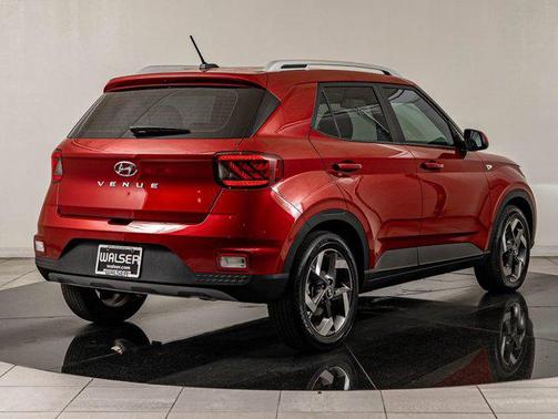 2025 Hyundai VENUE Limited