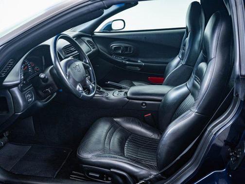 2000 Chevrolet Corvette Base