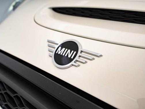 Pepper White 2022 MINI Convertible Cooper S