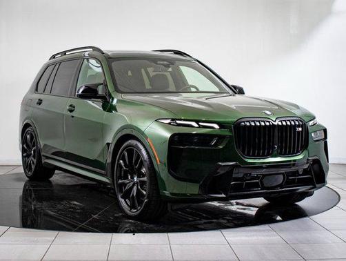 2024 BMW X7 M60i