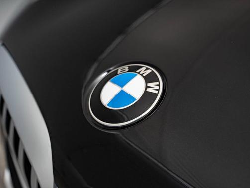 Black Sapphire Metallic 2026 BMW X5 xDrive40i