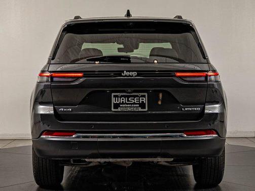 Baltic Gray Metallic Clearcoat 2025 Jeep Grand Cherokee Limited