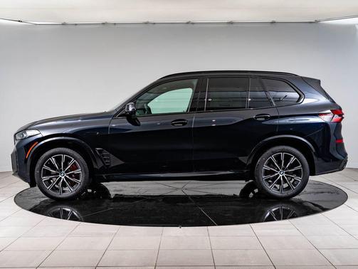 Carbon Black Metallic 2026 BMW X5 xDrive40i