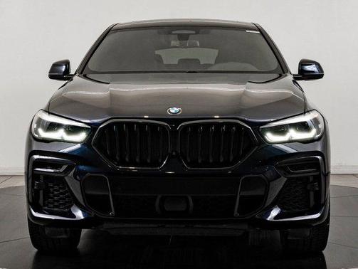 2022 BMW X6 M50i