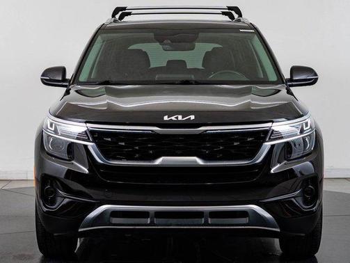 Cherry Black 2023 Kia Seltos EX
