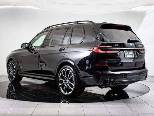 2026 BMW X7 M60i