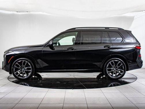 2026 BMW X7 M60i