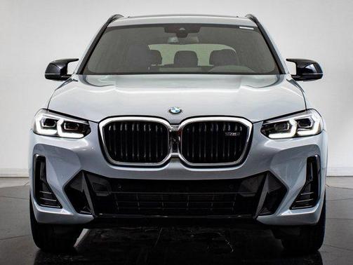 2024 BMW X3 M40i