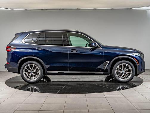 Tanzanite Blue II Metallic 2026 BMW X5 xDrive40i