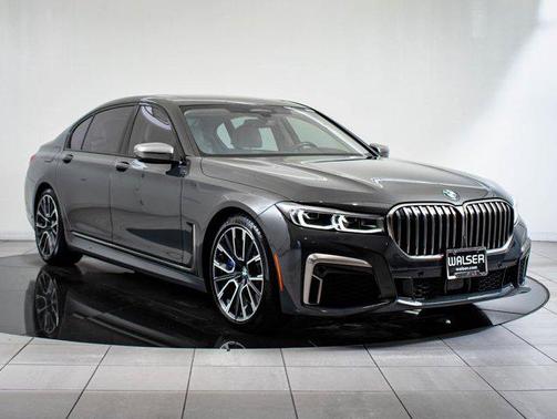 2022 BMW M760 xDrive