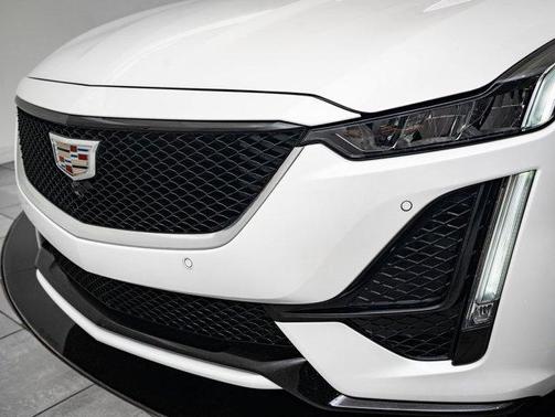 2022 Cadillac CT5 Sport