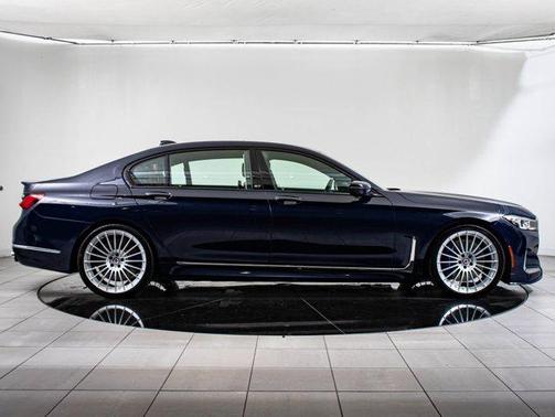 2022 BMW ALPINA B7 xDrive