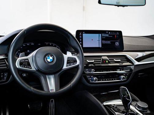 2023 BMW 540 i