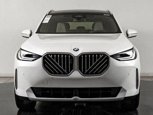 Mineral White Metallic 2026 BMW X3 30 xDrive