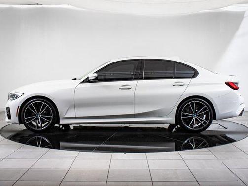 2022 BMW 330 330i